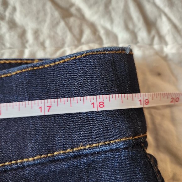 $20/both!Pioneer Woman pull-on embroidered capri pant with Flounce sleeve kimono - Picture 10 of 10